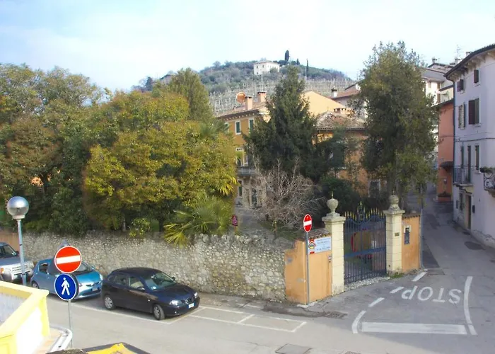 Hotel Alla Pesa 2*